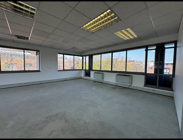 313M² OFFICE TO LET IN WOODMEAD